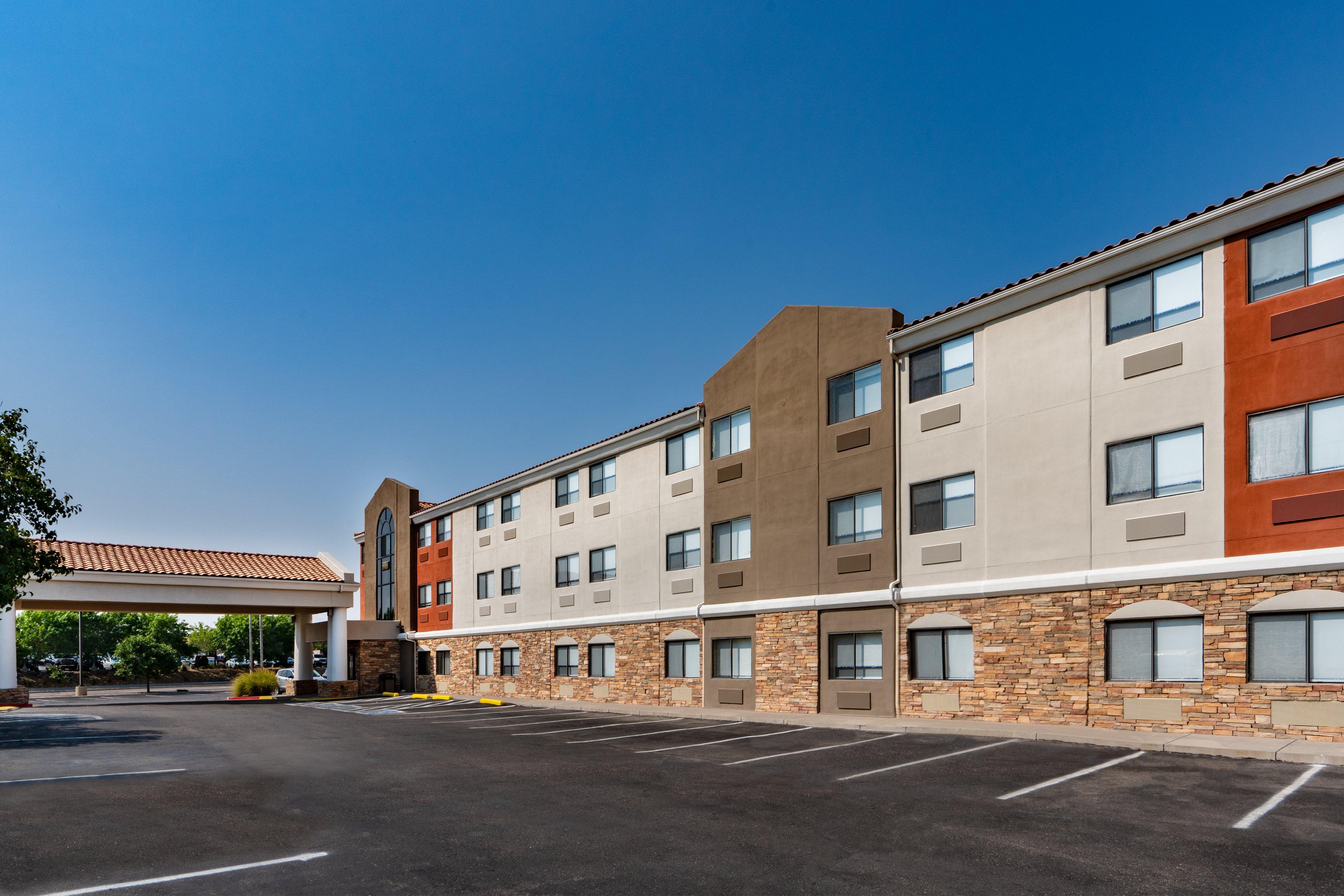 Holiday Inn Express Hotel & Suites Albuquerque - North Balloon Fiesta Park By Ihg Eksteriør bilde