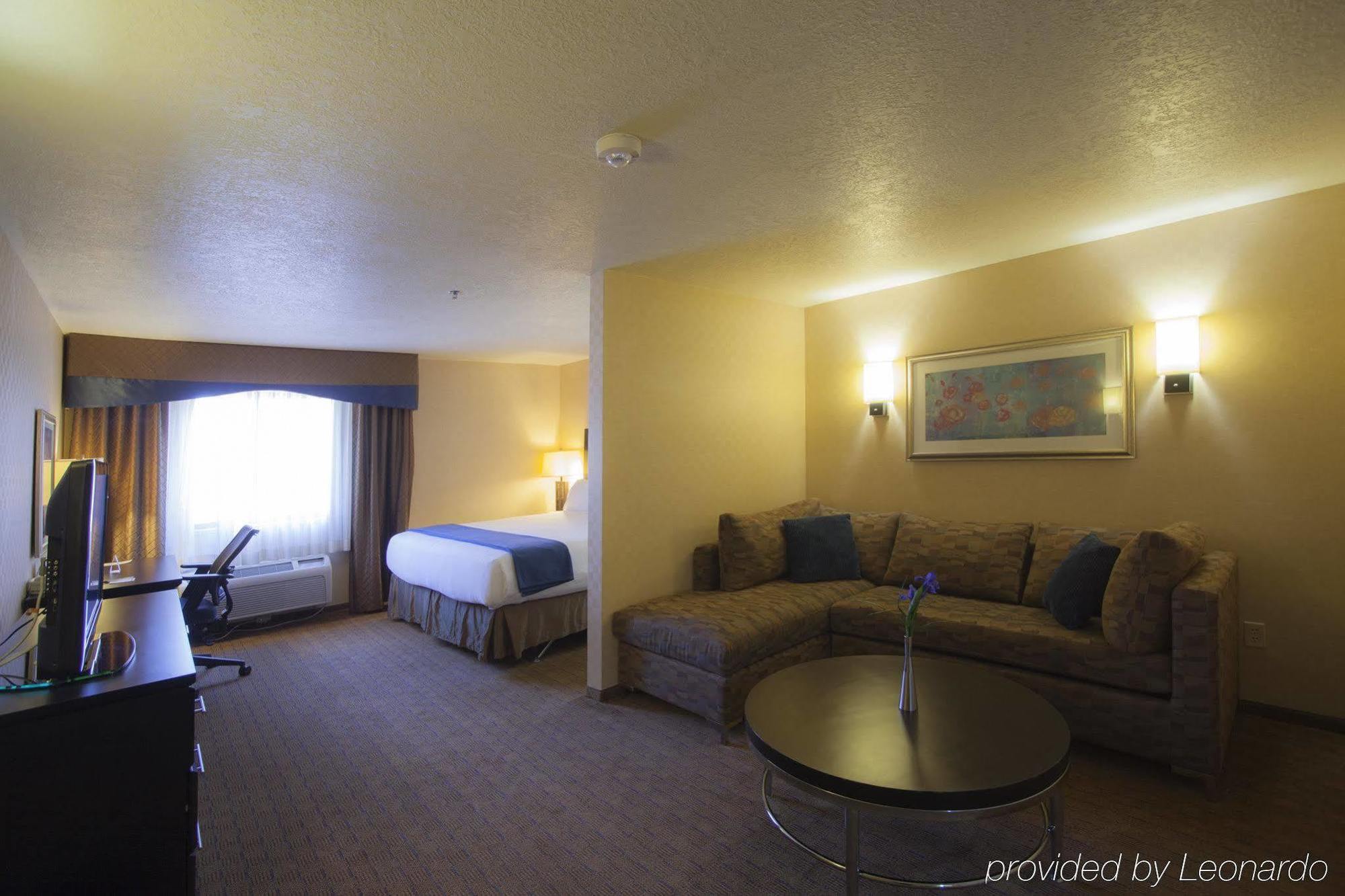 Holiday Inn Express Hotel & Suites Albuquerque - North Balloon Fiesta Park By Ihg Eksteriør bilde